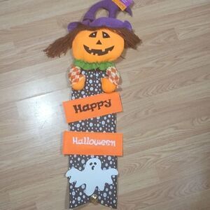 NWT Spooky Happy Halloween Door Hang